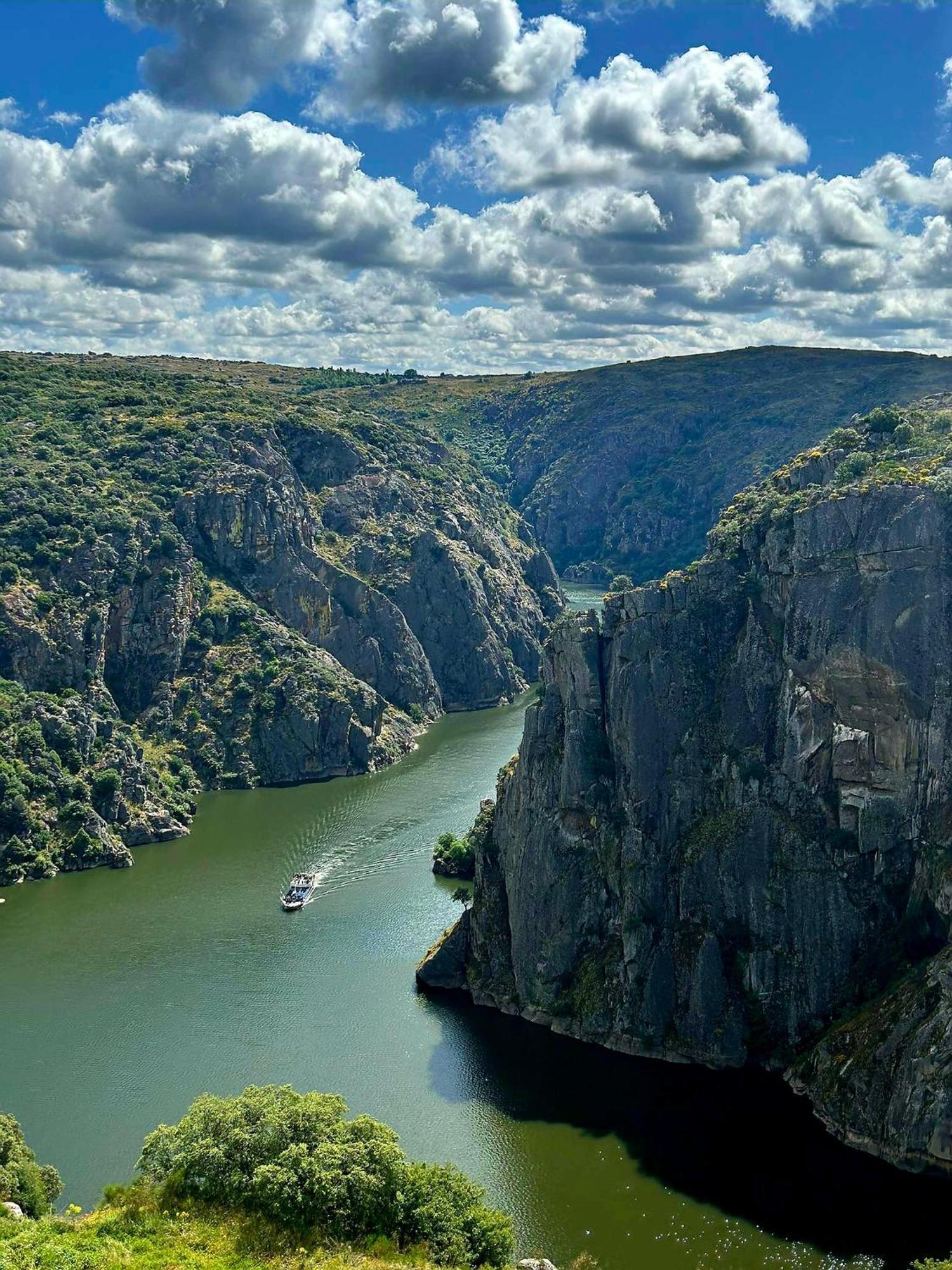 Flor Do Douro - Comercio E Hotelaria, Lda Miranda do Douro Εξωτερικό φωτογραφία